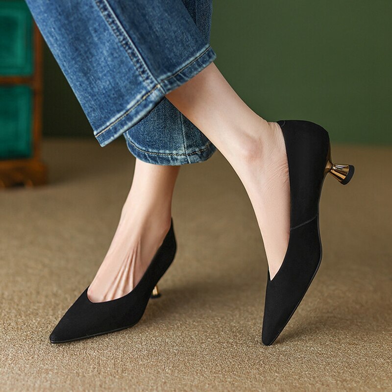 Zaria Sapato Scarpin Feminino de Salto Baixo Bico Fino - Preto