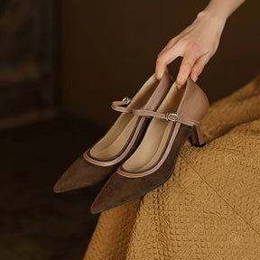 Bruxelas Sapato Scarpin Feminino de Couro - Marrom